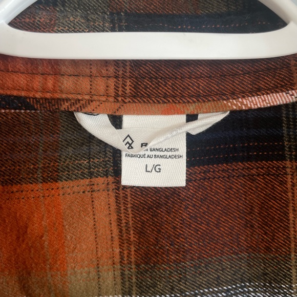 Button-down Long Sleeve - Picture 3 of 4